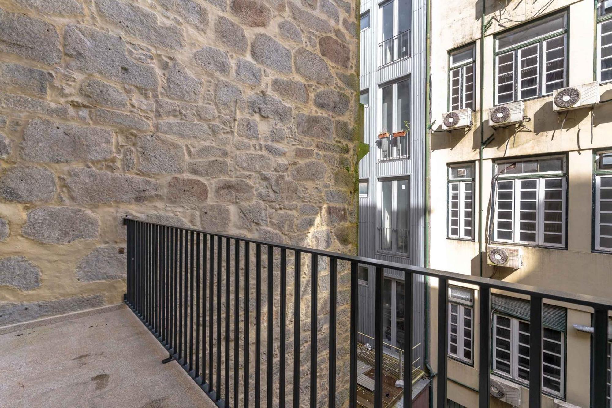 Limehome Porto Rua 31 De Janeiro מראה חיצוני תמונה